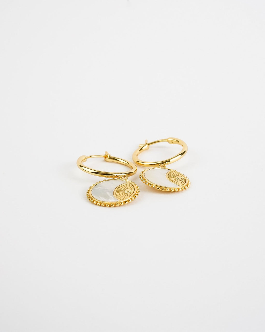 Boucles d'oreilles rayon de soleil en nacre