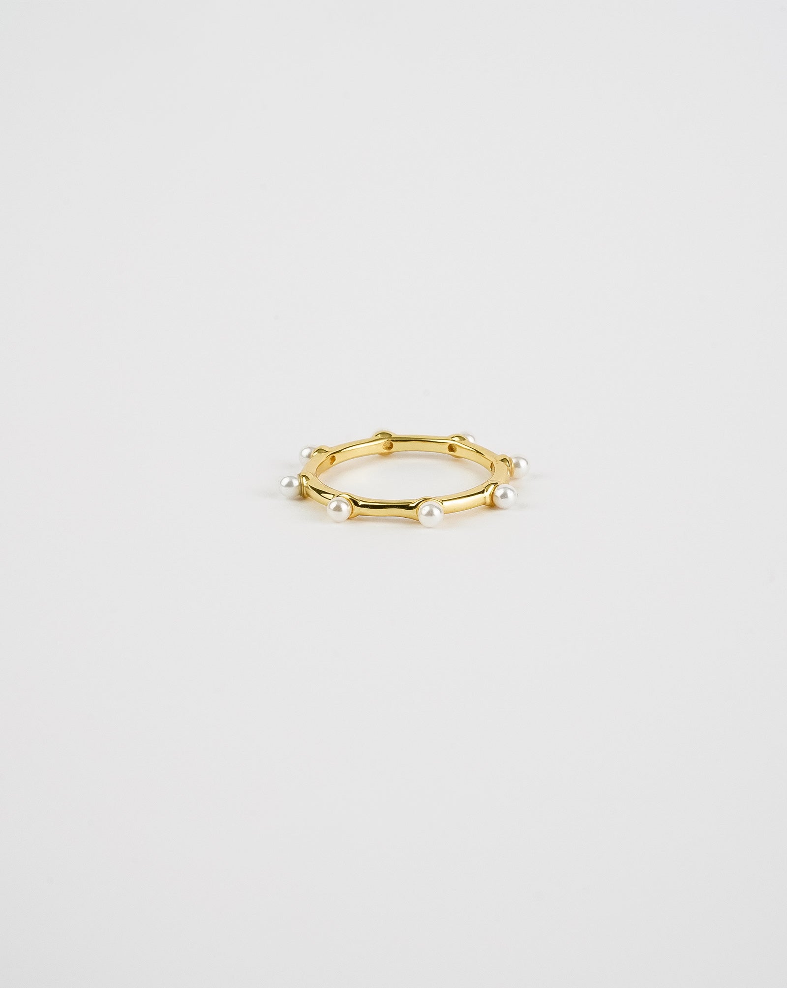 Dot Pearl Ring
