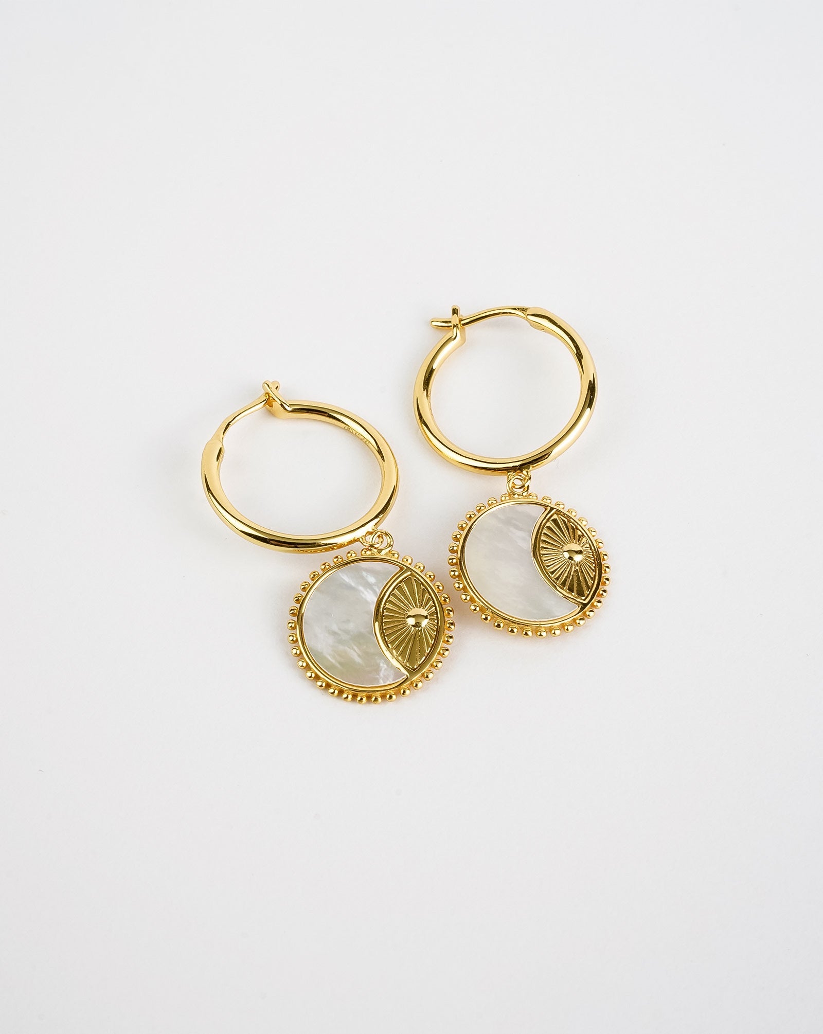 Boucles d'oreilles rayon de soleil en nacre