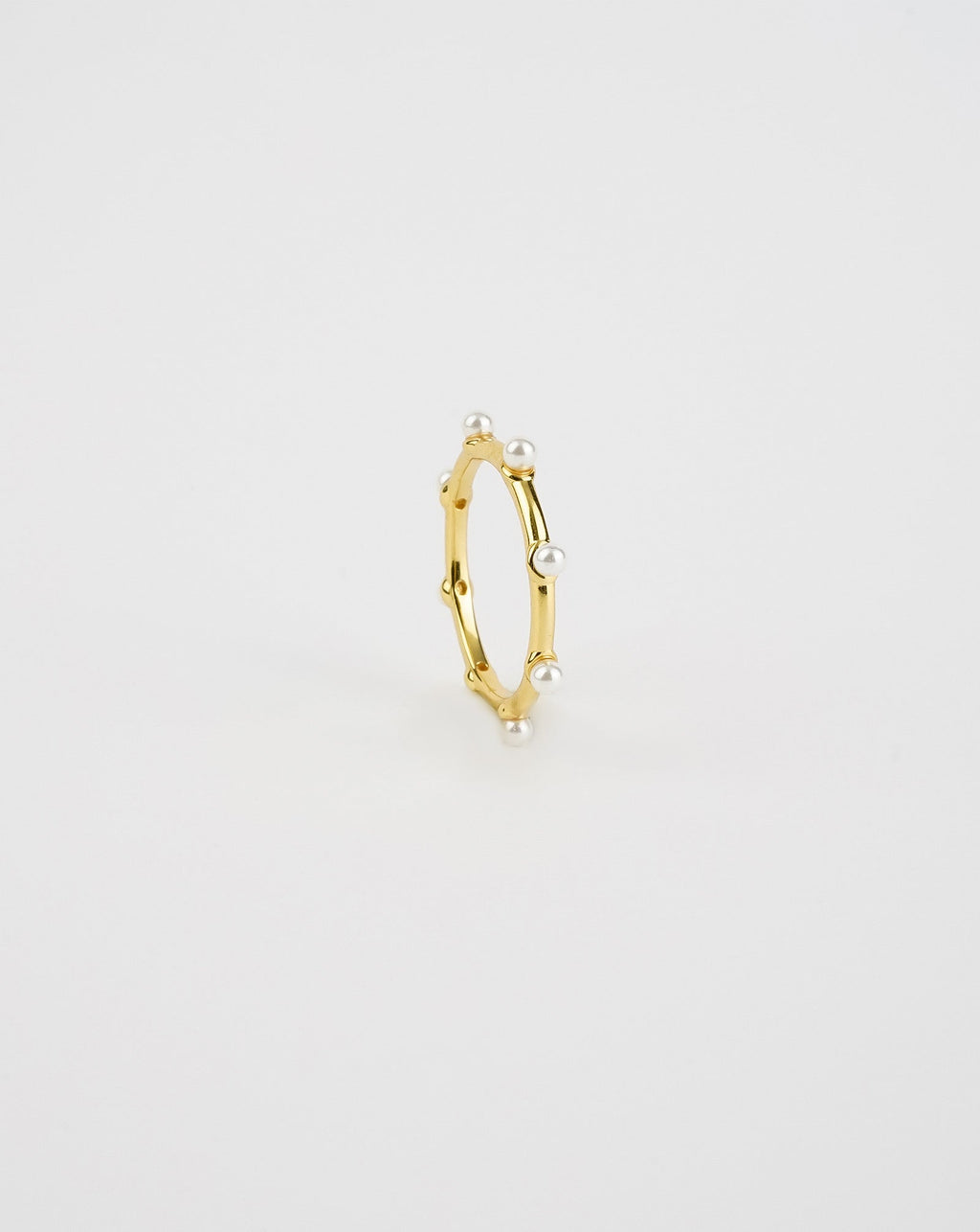 Dot Pearl Ring