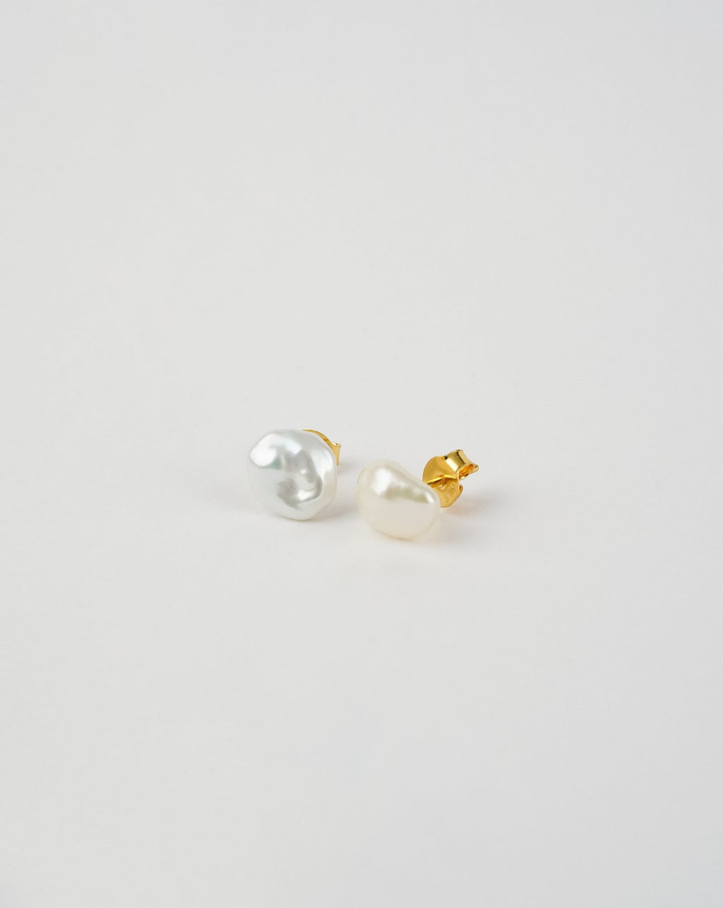 Boucles d'oreilles clous en perles baroques d'eau douce