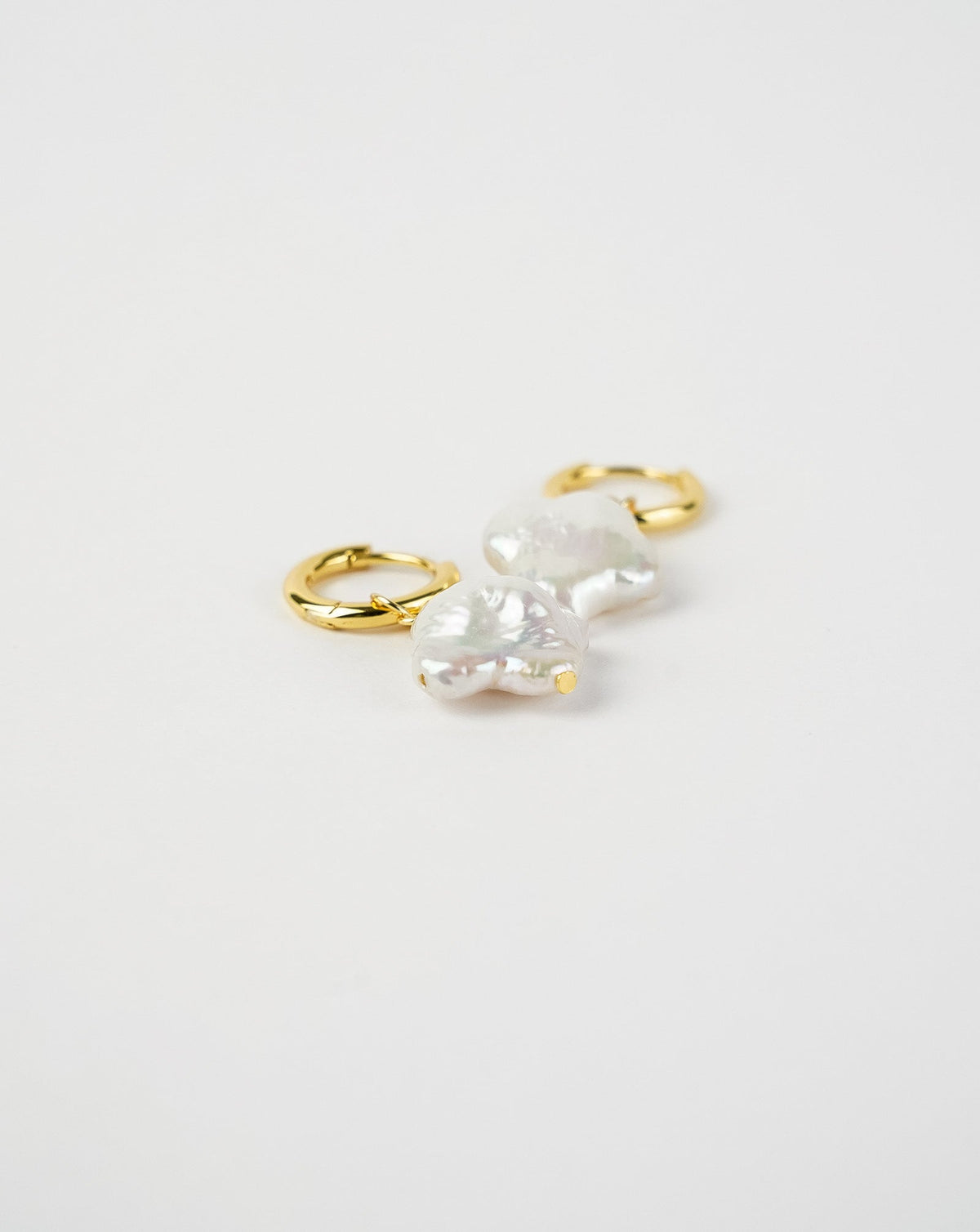Clover Pearl Earrings