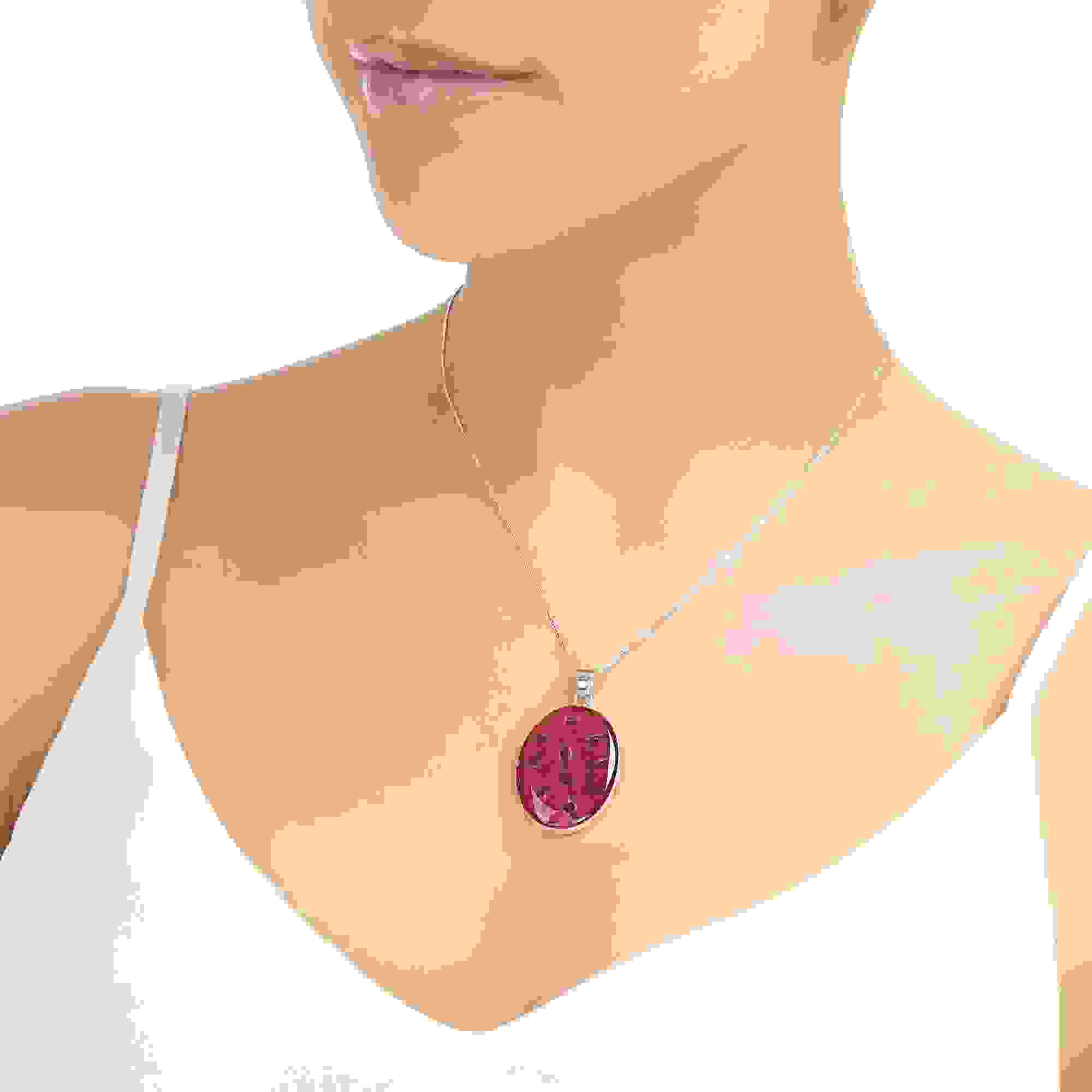 Poppy Oval Large Pendant Necklace