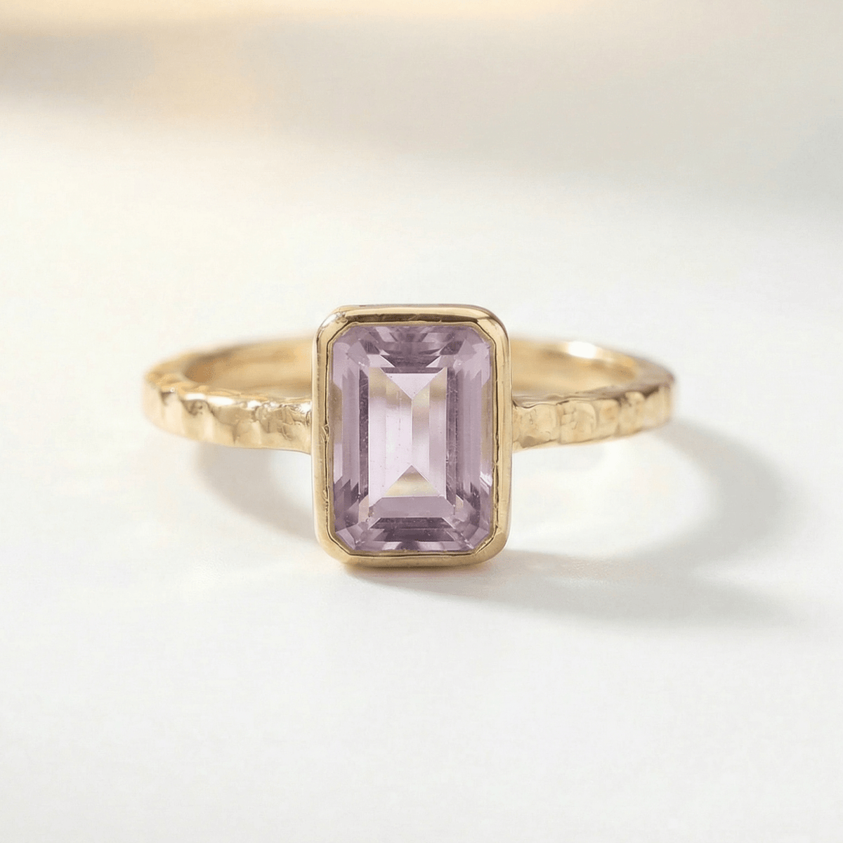 Bague améthyste lavée par les marées - Améthyste octogonale et anneau martelé