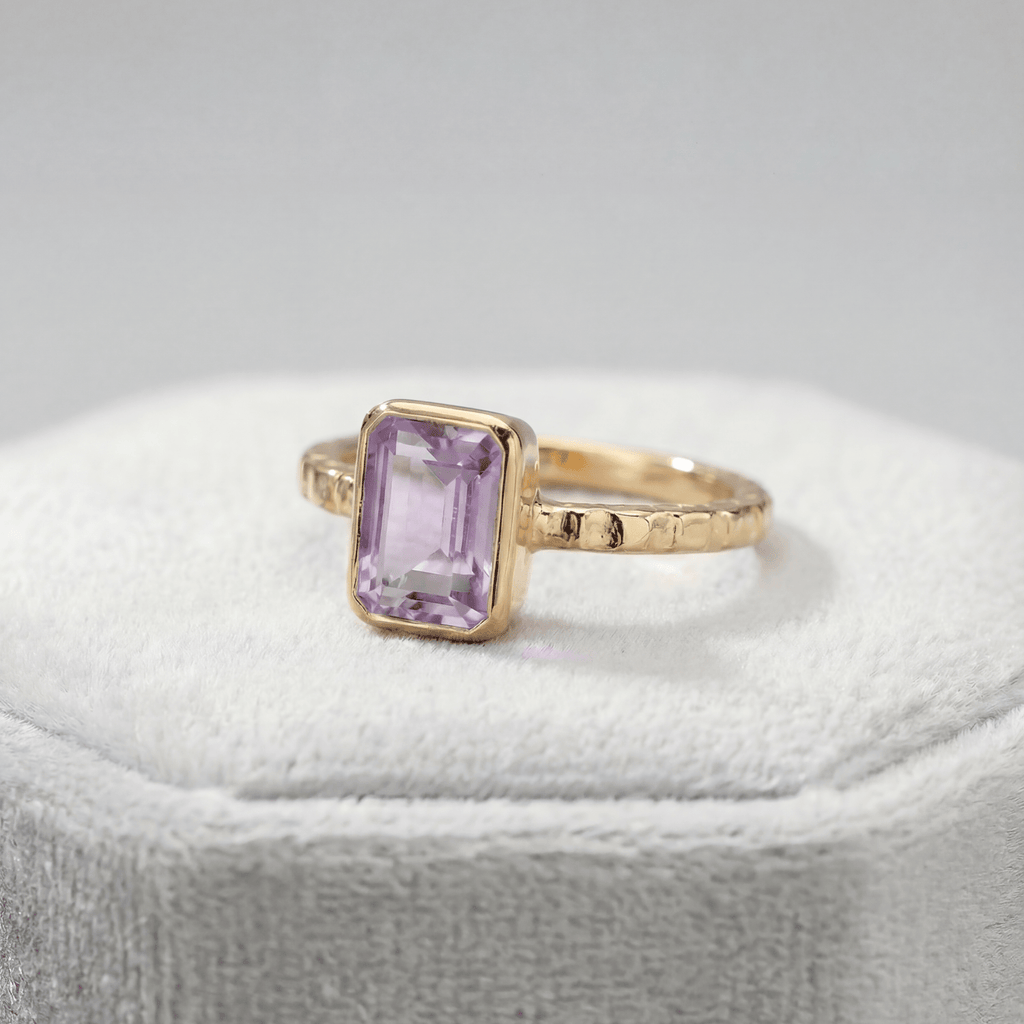 Bague améthyste lavée par les marées - Améthyste octogonale et anneau martelé